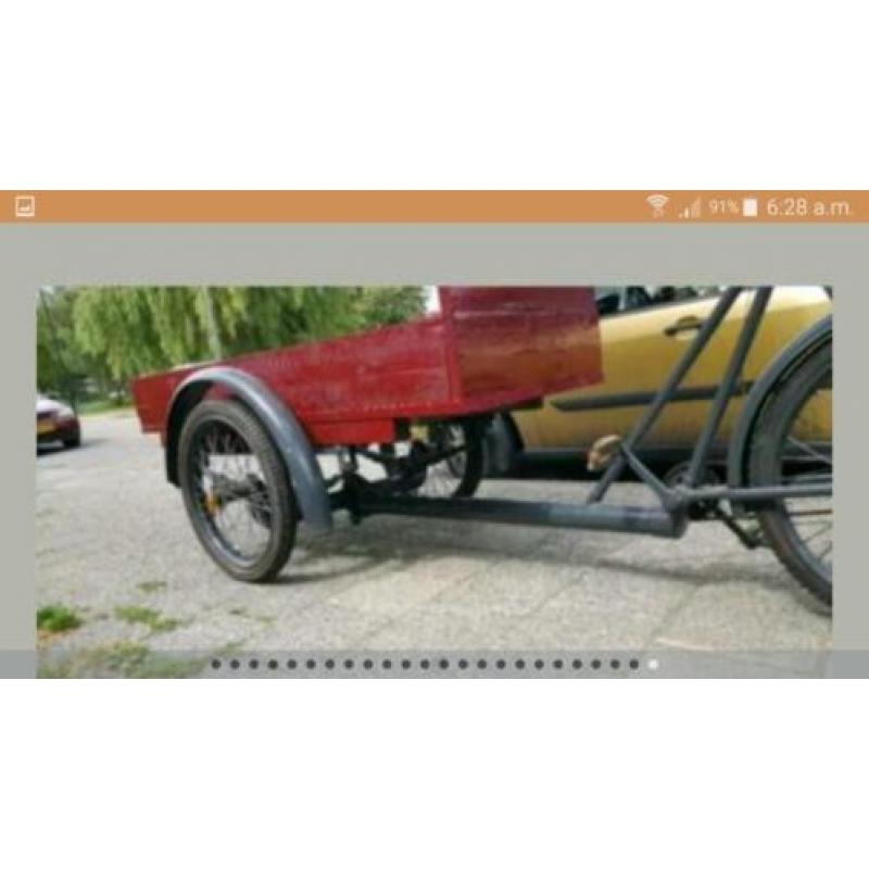 Antiek / Oldtimer bakfiets BATAVUS met markt kraam