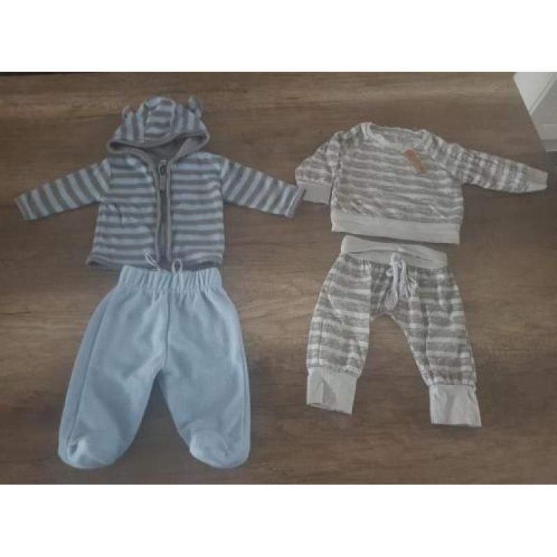 Groot pakket baby jongens kleding maat 50/56 totaal 66 stuks