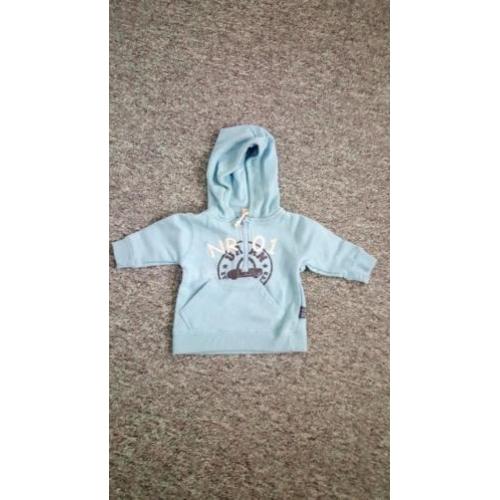35 babykleertjes maat 50 t/m 62 + 3 x sokjes