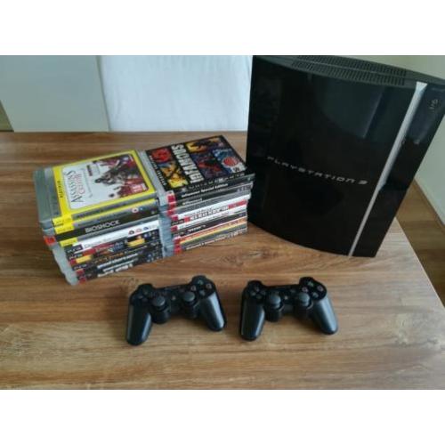 Playstation 3 met 21 spellen en 2 controlers