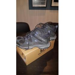 Wandelschoenen maat 38 Salomon.