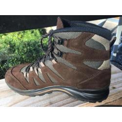 Lowa Khumbu GTX Mid maat 9 / 43,5 z.g.a.n.
