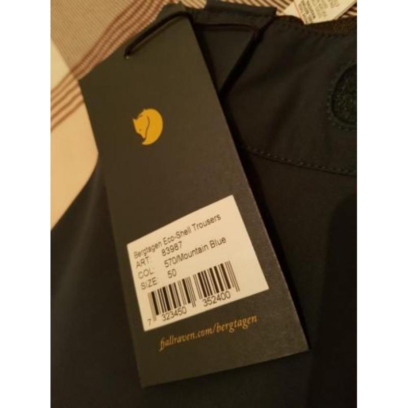 Fjallraven bergtagen eco-shell pak / jack maat M / broek 50