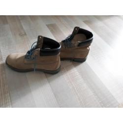 Te koop aangeboden stevige wandelschoenen maat 44