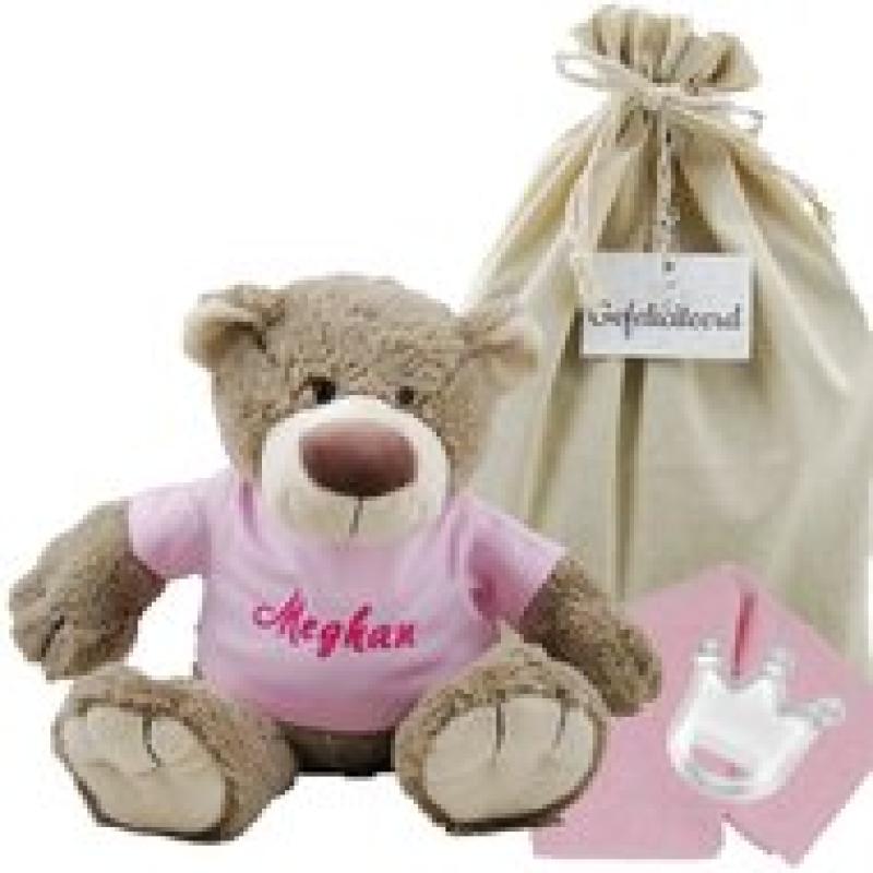 Knuffel Beer Bella met naam op babyroze shirtje